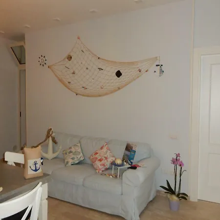 Velamare Bed & Breakfast 4*