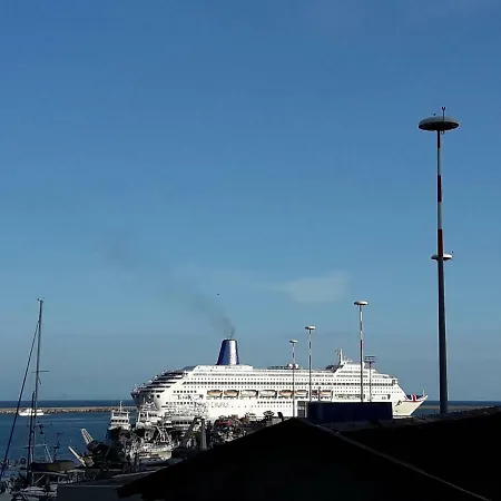 ベッド・アンド・ブレックファスト Velamare 4*