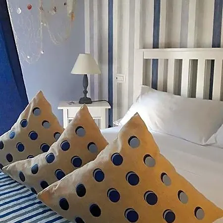 Velamare לינה וארוחת בוקר 4*